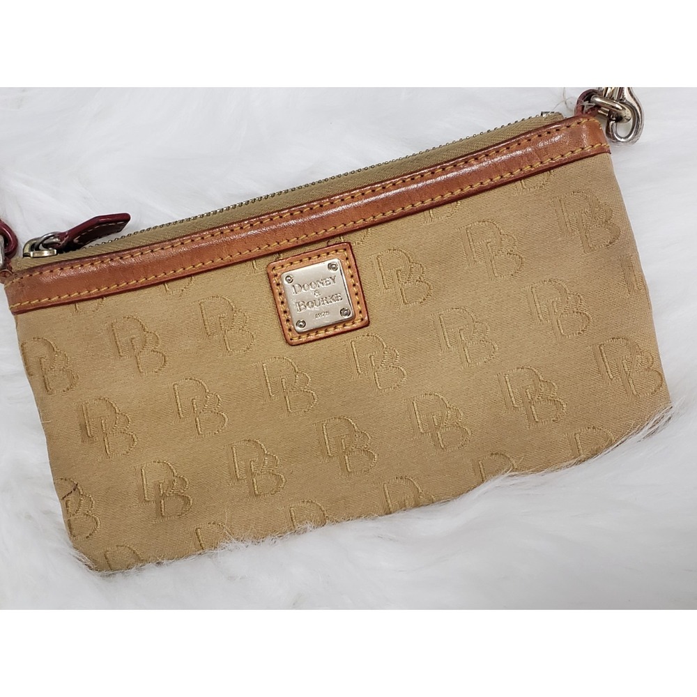 Dooney & Bourke Greta Logo Clutch Wristlet Wallet Clutch Case - Tan